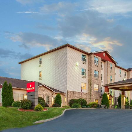 Ramada By Wyndham Sparta/At Speedway Buitenkant foto