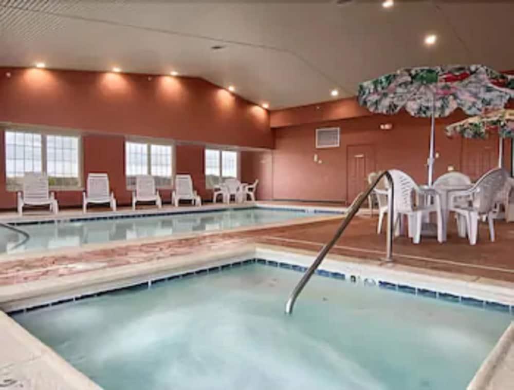 Ramada By Wyndham Sparta/At Speedway Faciliteiten foto